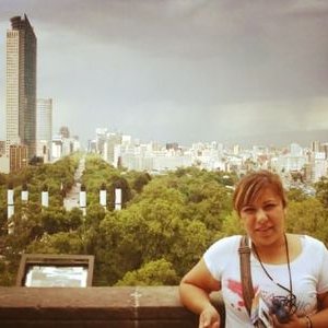 Profile Picture of Vicky Barron (@vicabar) on Twitter