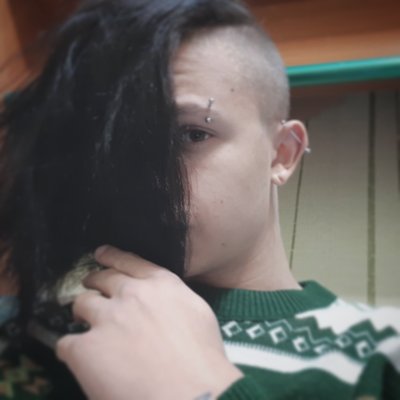 Profile Picture of .alex_linn (@alexlinn13) on Twitter