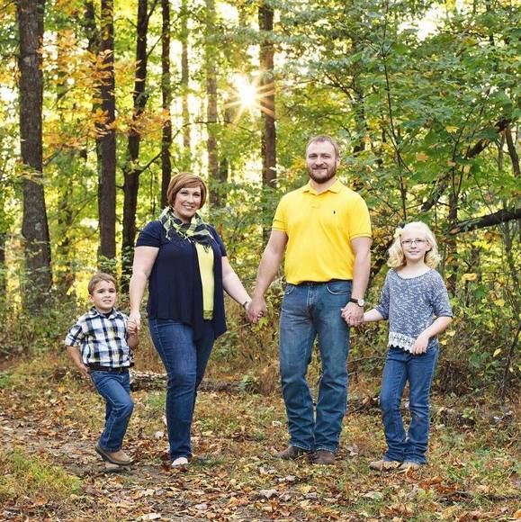 Profile Picture of Douglas Rowe (@droweps2202) on Poshmark