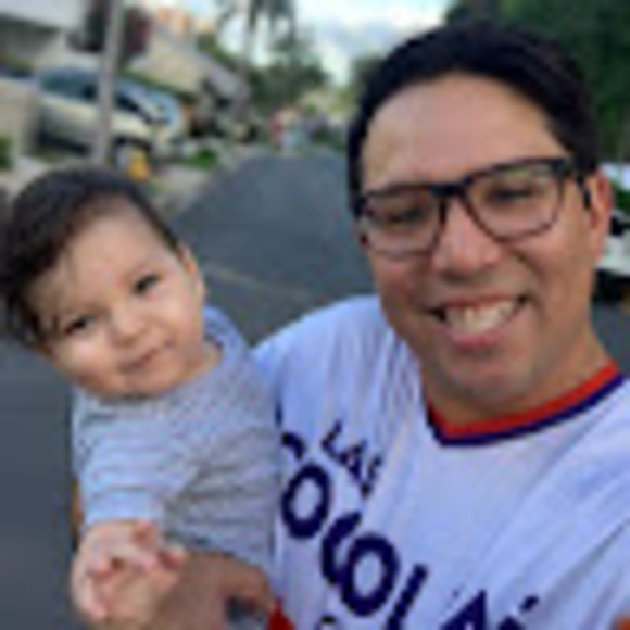 Profile Picture of Christian Wong (@christianwq) on Poshmark