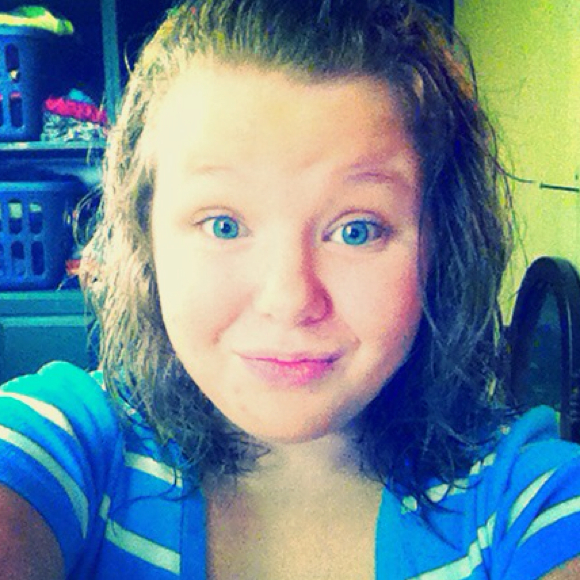Profile Picture of Ashley Buice (@ashbuice) on Poshmark