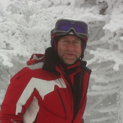 Profile Picture of Jonathan McKnight (@Flounderspawn) on Twitter