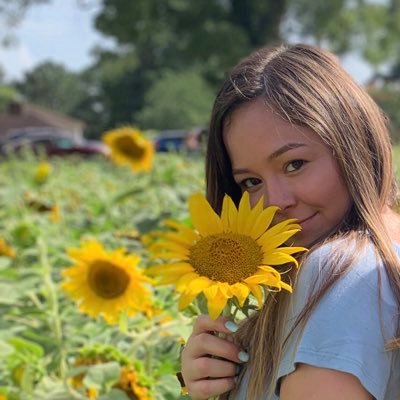Profile Picture of Lizbeth Ramirez (@_LizbethRamirez) on Twitter
