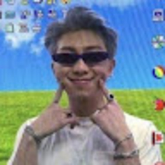 Profile Picture of Alexandra Graulau (@agraulau134340) on Poshmark