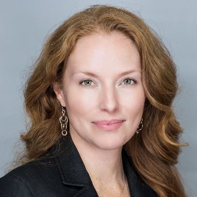 Profile Picture of Tracy MacNeal (@TracyMacNeal) on Twitter