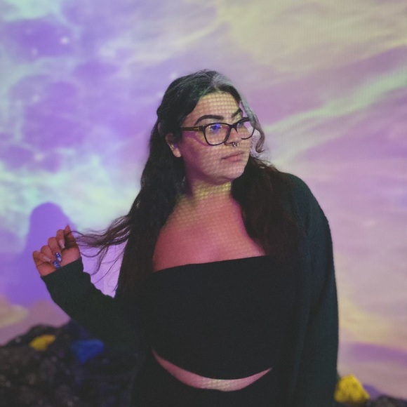 Profile Picture of Fatima Alvarado (@faalvarado) on Poshmark