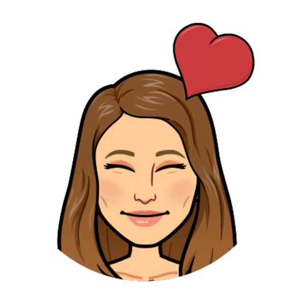 Profile Picture of Erin Hodgins (@christiana107) on Poshmark