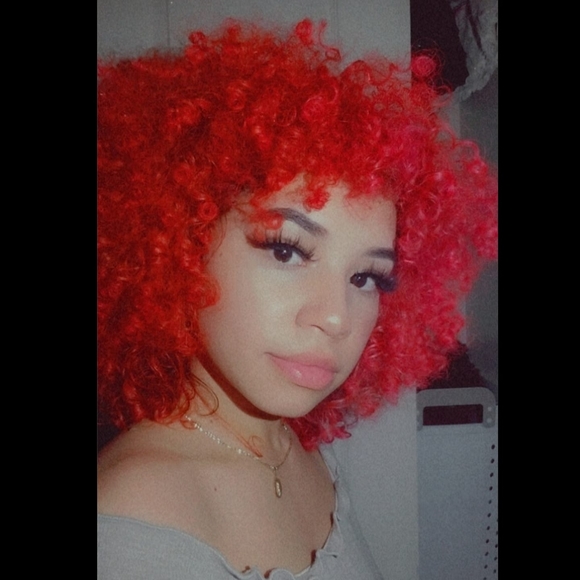 Profile Picture of Brianna Serena (@briannaserena) on Poshmark