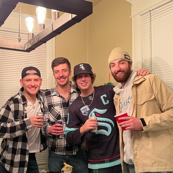 Profile Picture of Paul Dennis (@pauldennis406) on Poshmark