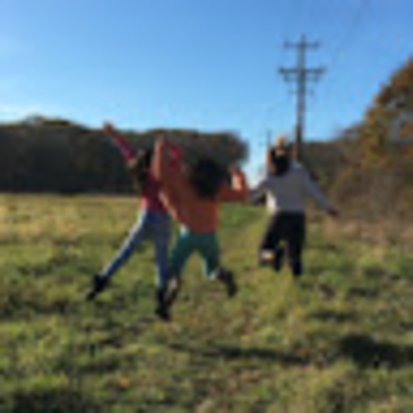 Profile Picture of Olivia Page (@oliviarose3328) on Poshmark