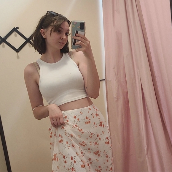 Profile Picture of Zoe Omtvedt (@zoeco123) on Poshmark