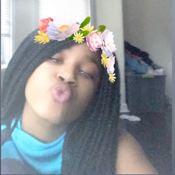 Profile Picture of Sanai Knighton (@sanai1109) on Poshmark