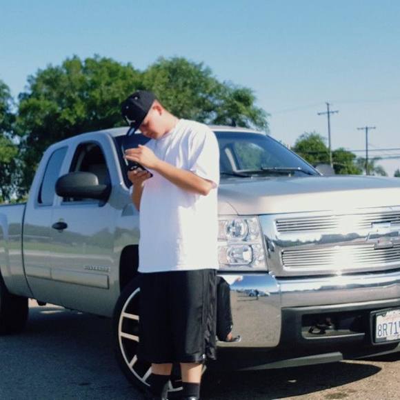 Profile Picture of Daniel Celestino (@dcelestino) on Poshmark