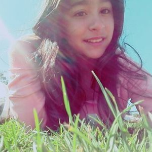Profile Picture of Constanza Marchant (@ConstanzaMarc13) on Twitter