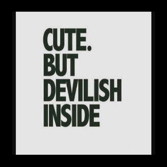 Profile Picture of Jeannette Holeman (@jeannettespike) on Poshmark