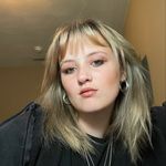 Profile Picture of Sara🖤🤍 (@saracrabill) on Instagram