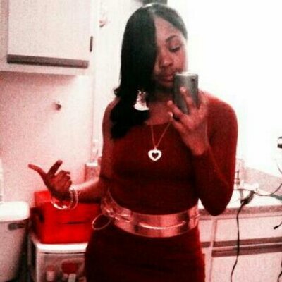 Profile Picture of Jasmine Karim (@mrshellokitty21) on Twitter