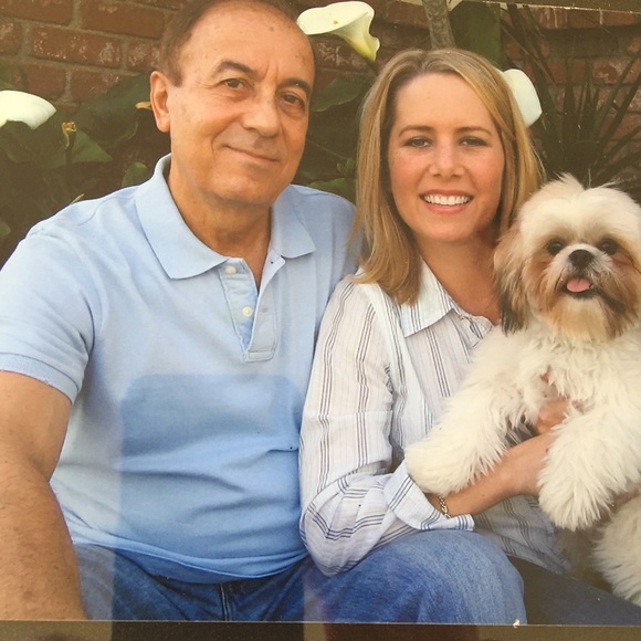 Profile Picture of Tony Mansour (@tantochic) on Poshmark