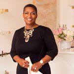 Monica Smith - Instagram Profile Picture of Monica Smith (@drapesandblindsmsmith) on Instagram