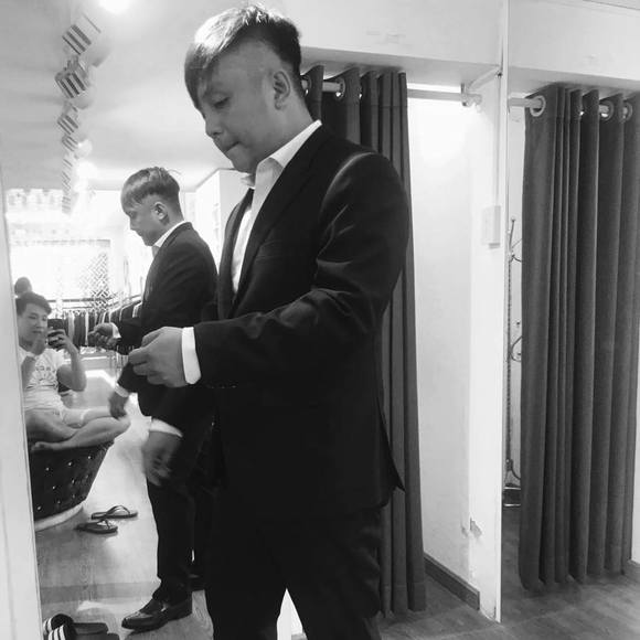 Profile Picture of Phạm Anh (@phamanhx) on Poshmark