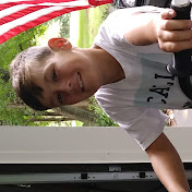 Profile Picture of Deb Sauer (@drammaof3) on Youtube