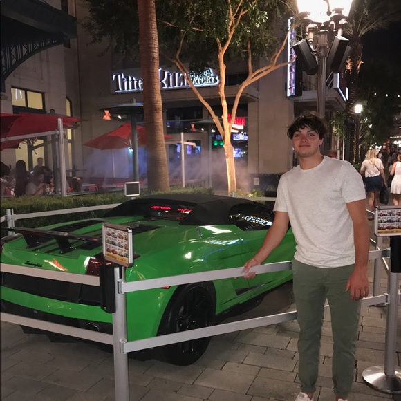 Profile Picture of Spencer Morhardt (@spencermorhardt) on Poshmark