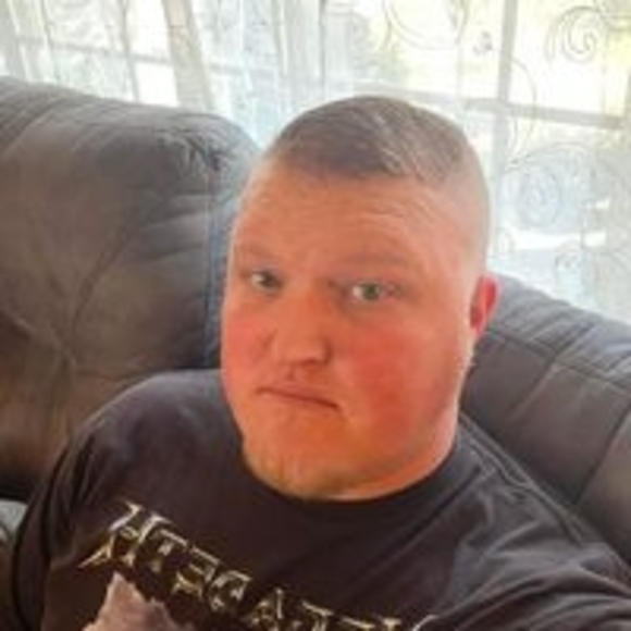 Profile Picture of Anthony Malcomb (@malcomb26261) on Poshmark