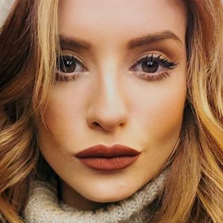 Profile Picture of Anneliese van der Pol (@anneliesevanderpol) on Instagram
