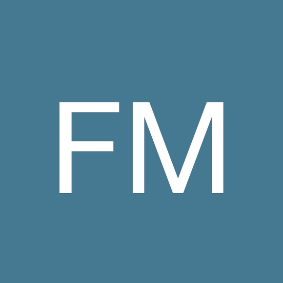 Profile Picture of Felix Miranda (@m1randaf) on Poshmark