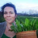 Profile Picture of Mary Ellen Lough (@farmhouse_poetry) on Instagram