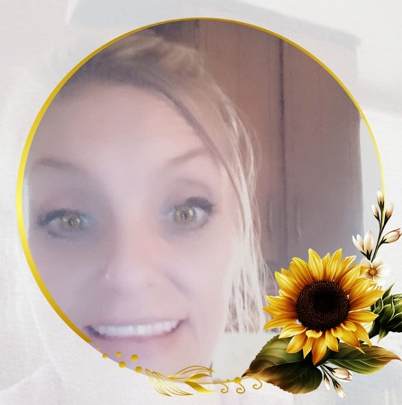 Profile Picture of Sharon Martin cox (@sharonmartin458) on Poshmark