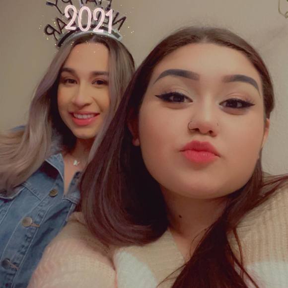 Profile Picture of Mariah Mattozzi (@chamaca_2124) on Poshmark