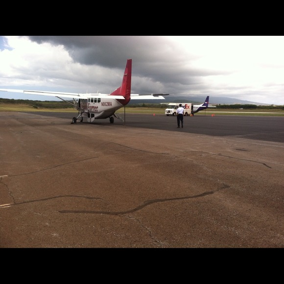 Profile Picture of Ashley Tangonan (@ashley808) on Poshmark