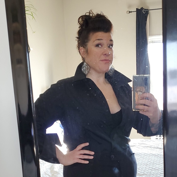 Profile Picture of Erica Raguse (@eraguse) on Poshmark