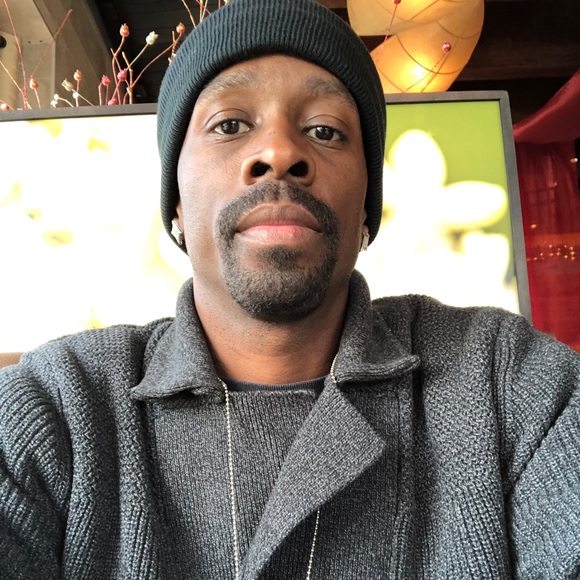 Profile Picture of Du Du (@du109ent) on Poshmark