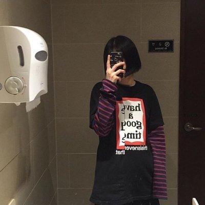 Profile Picture of Ro 🌹 (@RosaJung00) on Twitter