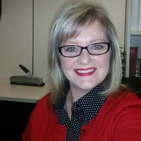 Profile Picture of Dawn Holmes (@ohcraftyone) on Pinterest