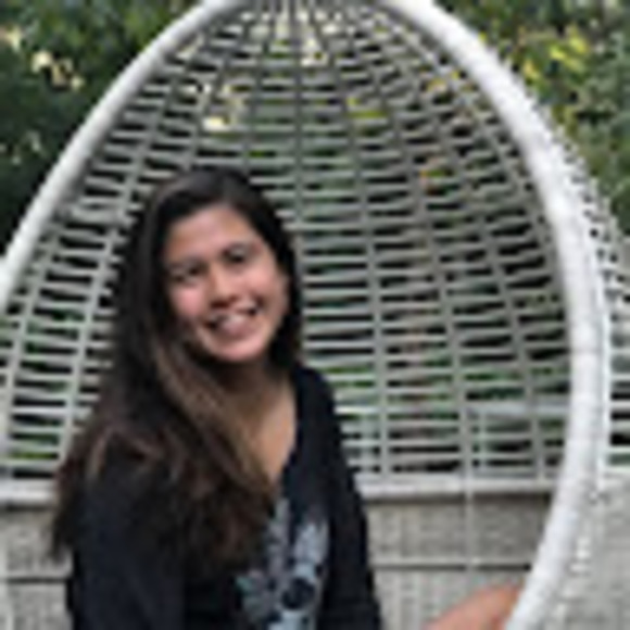 Profile Picture of Rovi Porter (@rovi_porter) on Poshmark