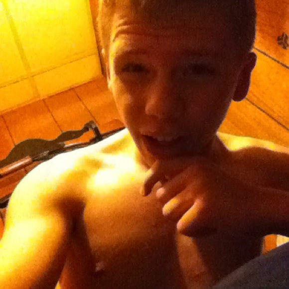 Profile Picture of William Thompson (@wthompson42) on Poshmark