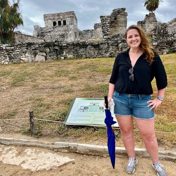 Profile Picture of Rosemarie Tyger (@rtyger5) on Poshmark