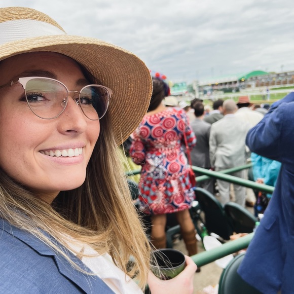 Profile Picture of Sarah Franken-danielson (@sdani2) on Poshmark