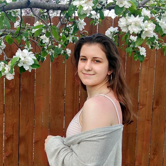 Profile Picture of Catherine Philipp (@cphilipp8500) on Poshmark