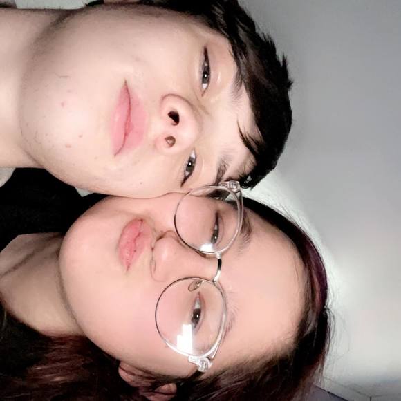 Hanna Richtmyer - Poshmark Profile Picture of Hanna Richtmyer (@hannarichtmyer) on Poshmark