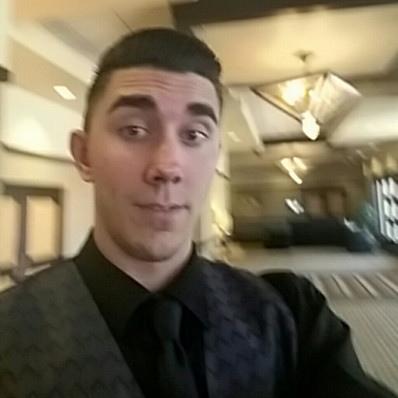 Profile Picture of Jacob Schmid (@nitrocell928) on Poshmark