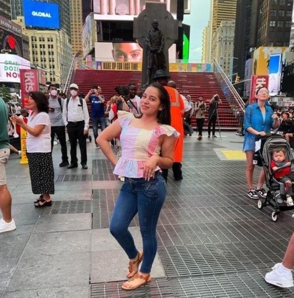 Profile Picture of Nineth López (@nineth_l) on Poshmark