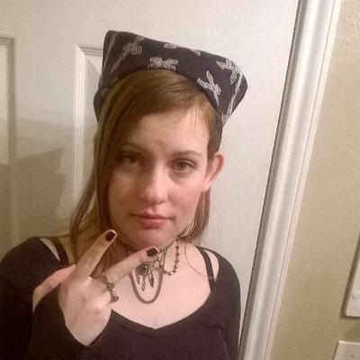 Profile Picture of Heather Renee Overtu (@renee_overturf) on Twitter