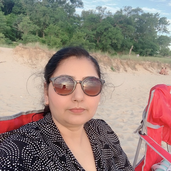 Profile Picture of Shilpa Patel (@brunopatel) on Poshmark