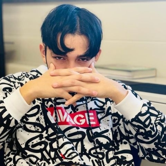 Profile Picture of Erick Del cid (@delerick99) on Poshmark