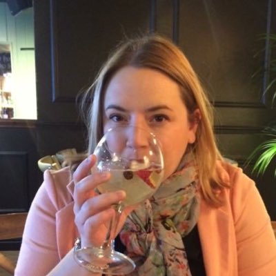 Profile Picture of A Vine Night In (@Vinenights) on Twitter