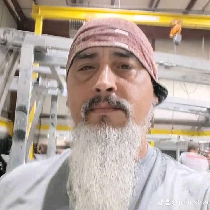 Profile Picture of johnstrack (@johnstrack) on Tiktok